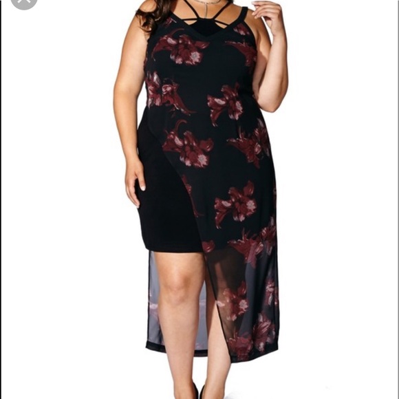 Tess Holiday Dresses & Skirts - NWT MBLM Tess Holiday Dress 5X